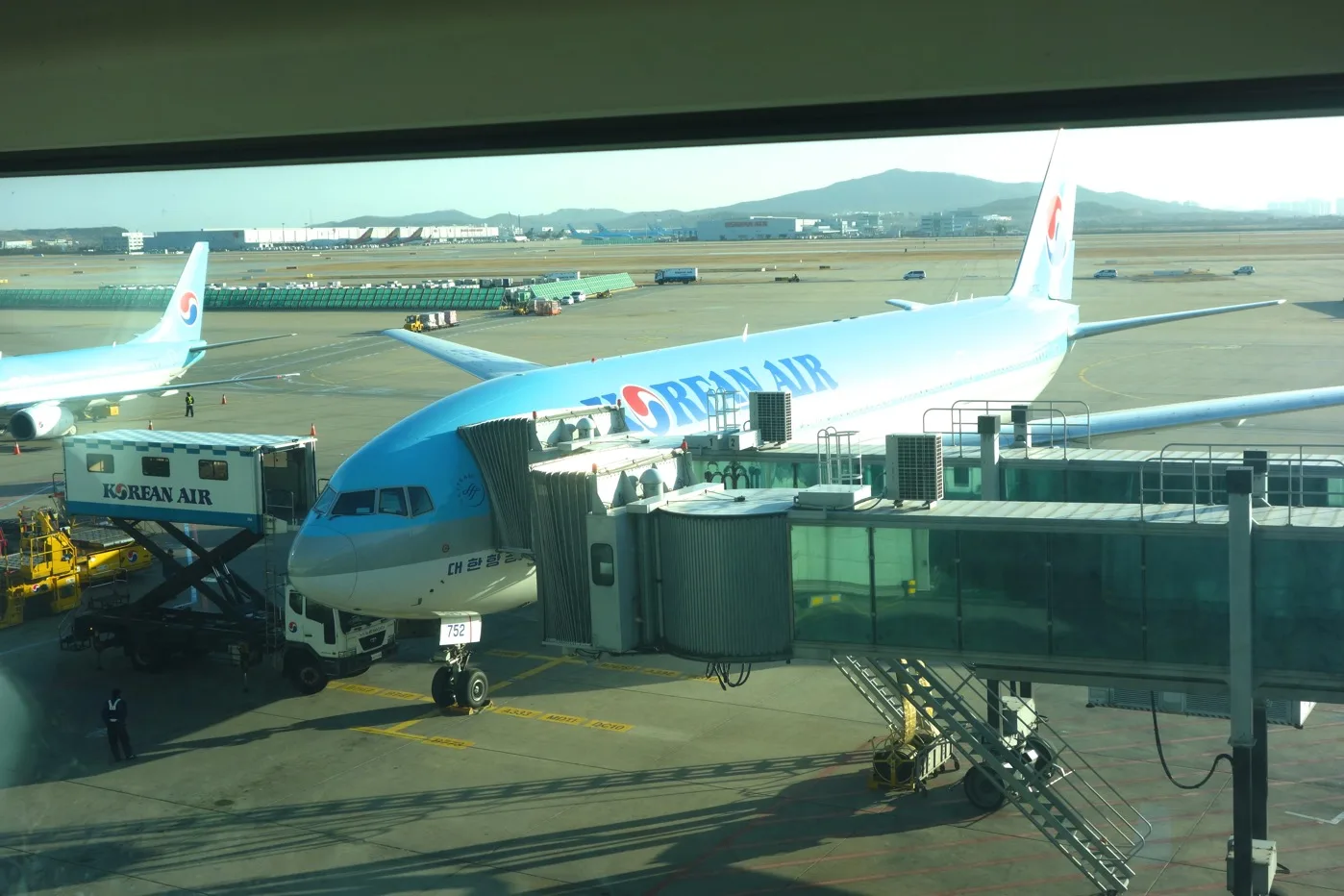 KoreanAir 050.jpg 大韓航空 777-200ER