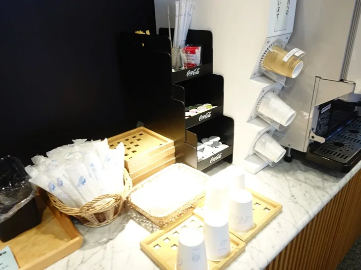 岡山空港ラウンジマスカットの飲み物