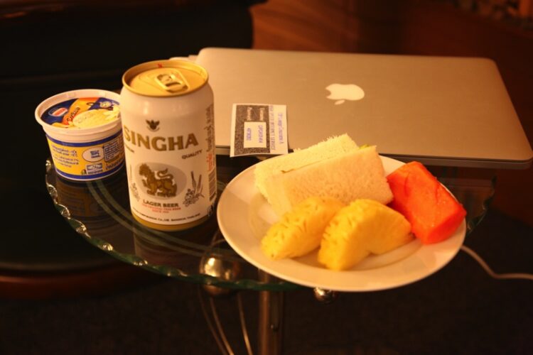 スワンナプーム国際空港 国際線ターミナル3階コンコースA LOUIS' TAVERN CIP FIRST CLASS LOUNGES