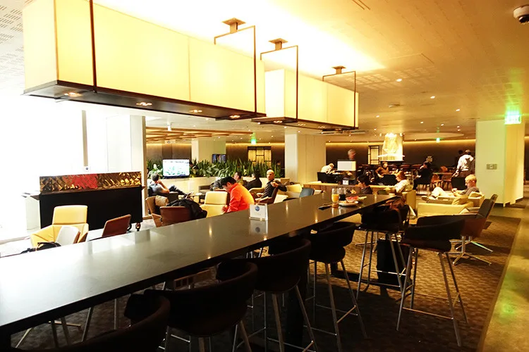 ロサンゼルス空港(LAX)one worldラウンジ10