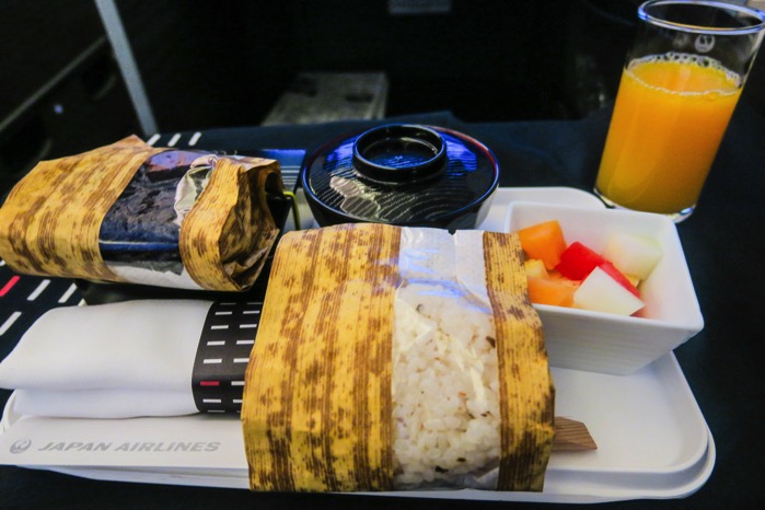 朝ごはん 日本航空