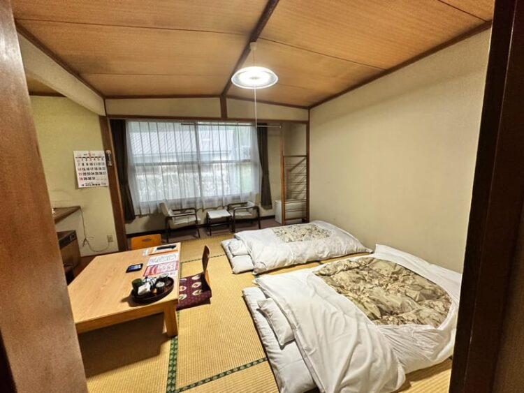 ホテル神居岩　部屋の中