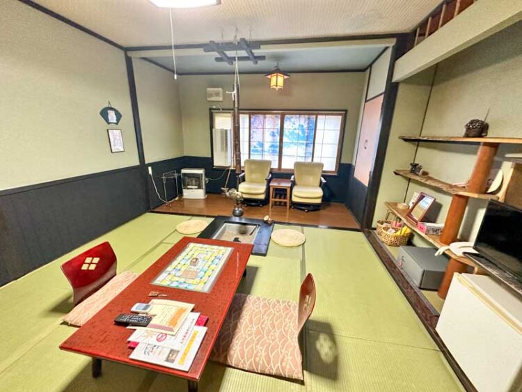 山湖荘　部屋の中